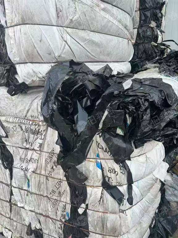 长期出售pet膜，大部分是卷的，黑色无胶，现货20吨