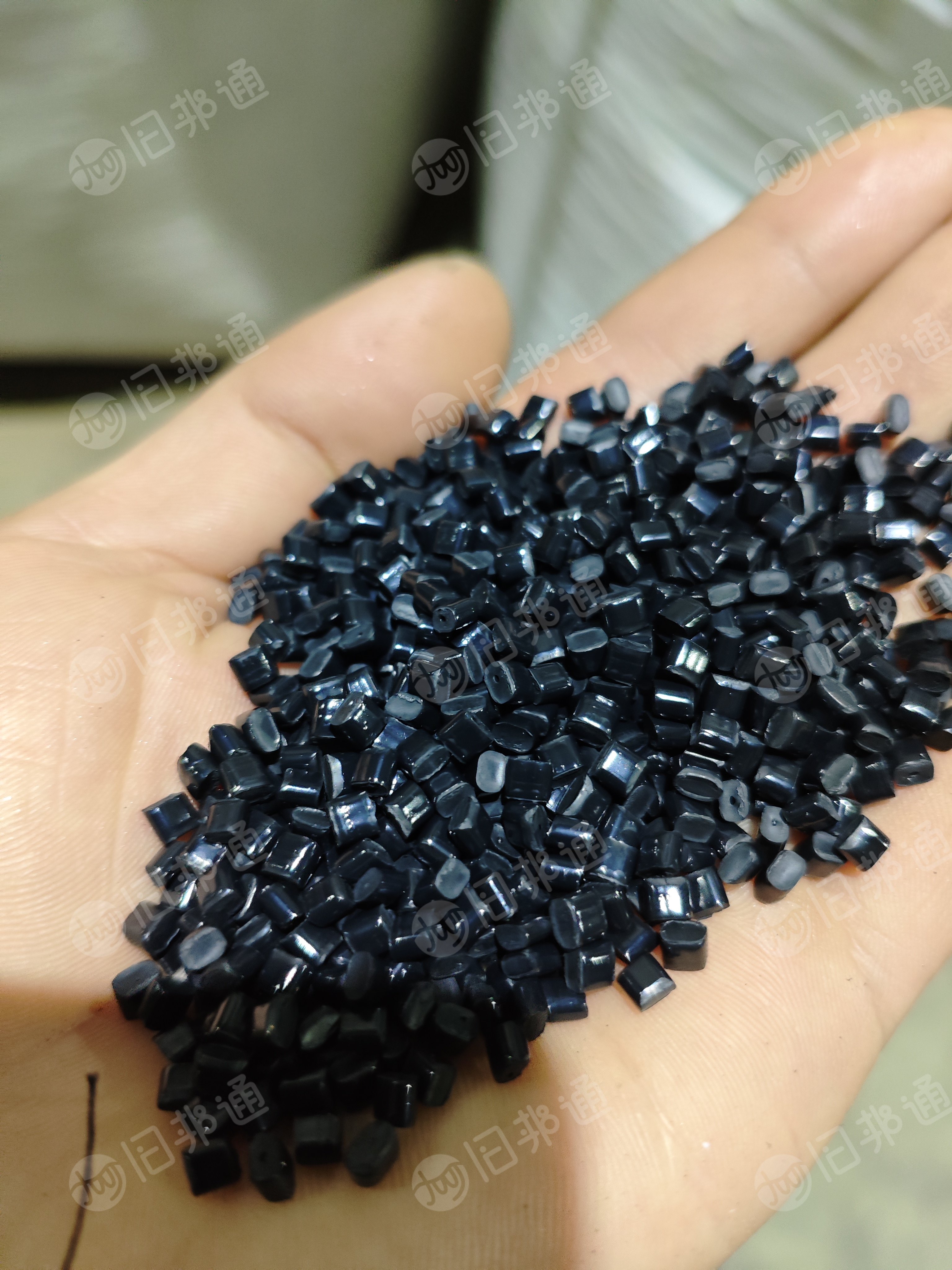 本公司长期出售ABS颗粒，PC颗粒，合金颗粒