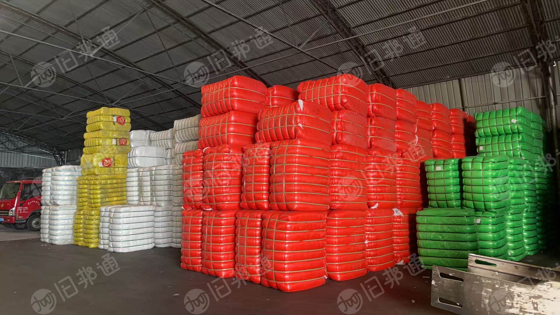 长期出售涤纶废丝开好的化纤棉，做被子棉用的