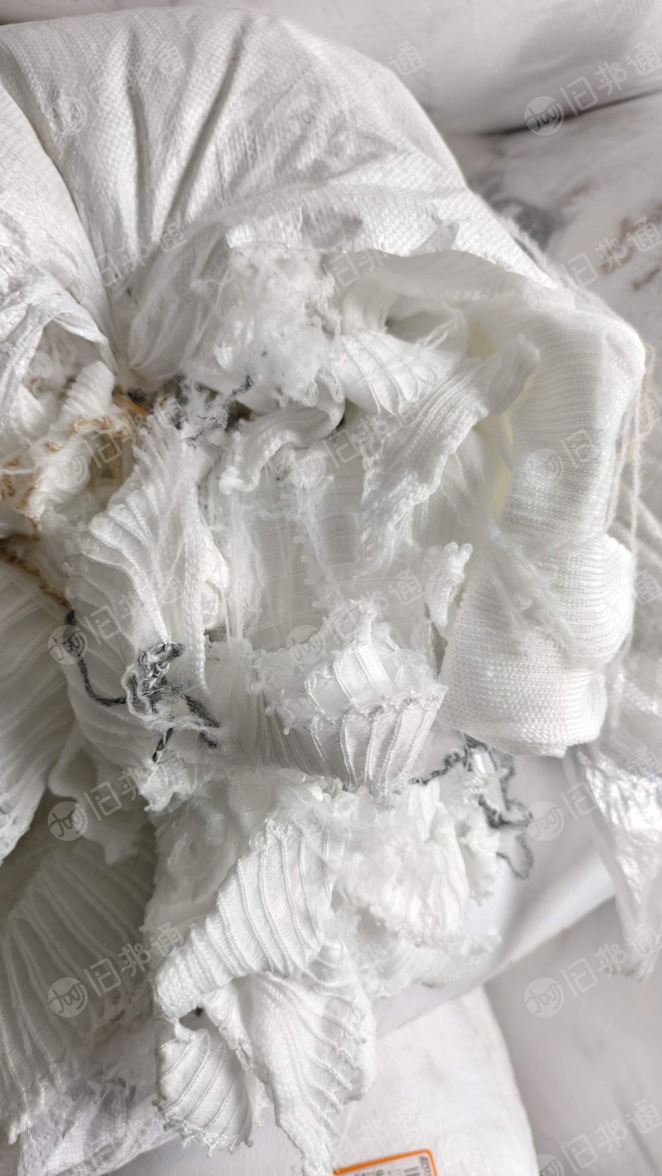 长期出售涤纶针织毛衣片，毛衣片下脚料