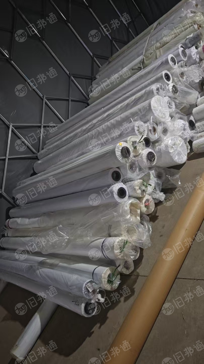 长期求购梭织布类品种，广告布，PVC雨衣布，箱包布，帐篷布，衬布，雨伞布涂银，涂层布，欢迎来电！