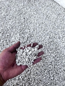 出售PP水果筐破碎料，黑色，白色，蓝色都有