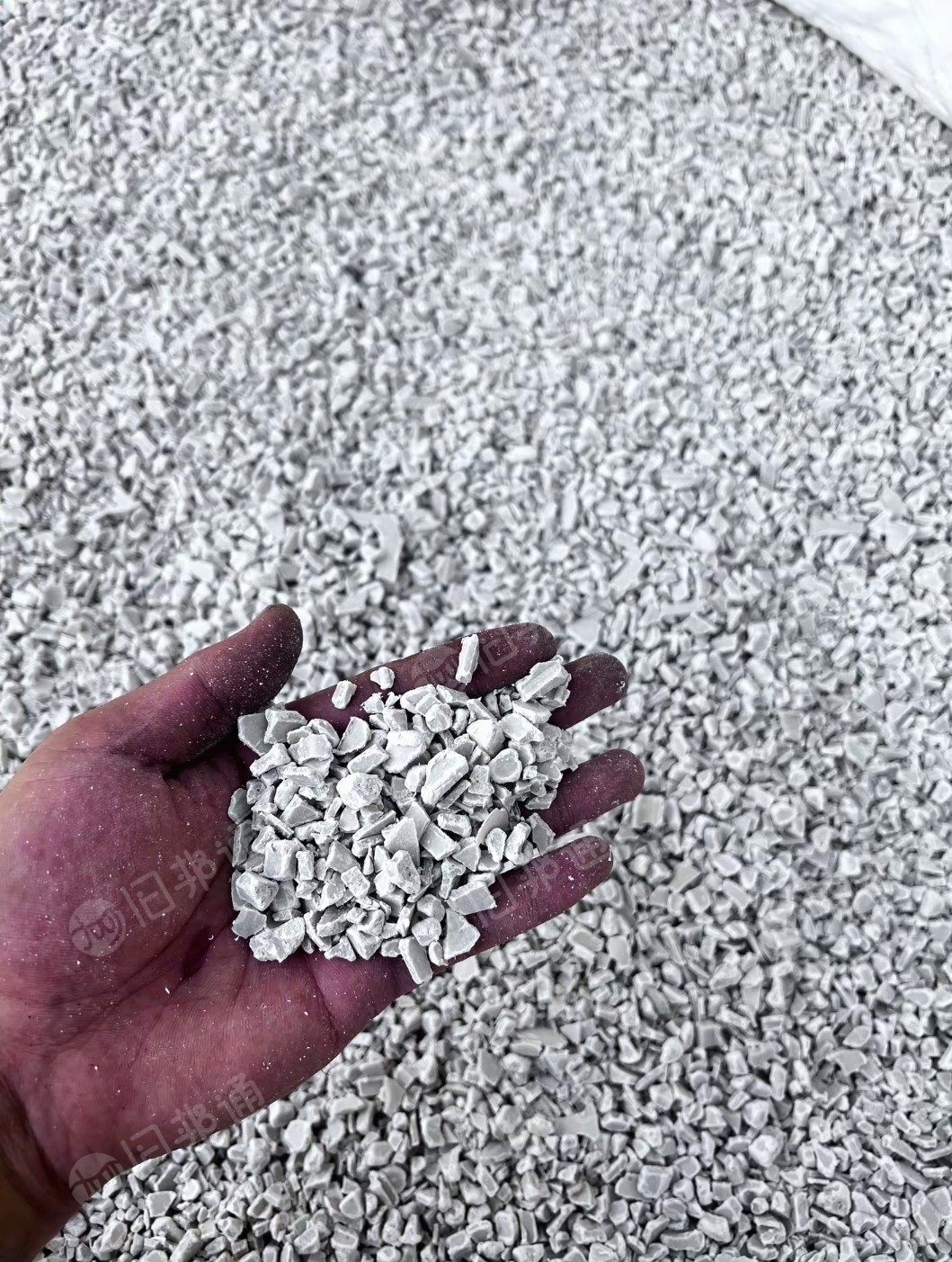 出售PP水果筐破碎料，黑色，白色，蓝色都有