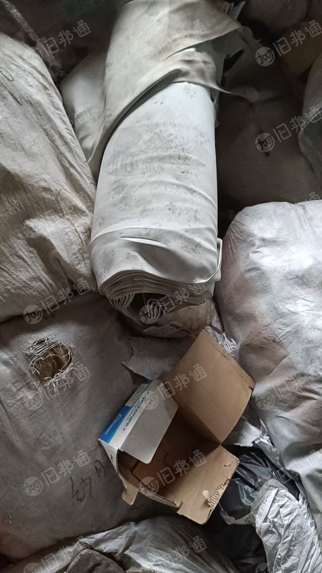 出售做篮球剩下的边角料和成捆的材料，现货15吨左右，统货出