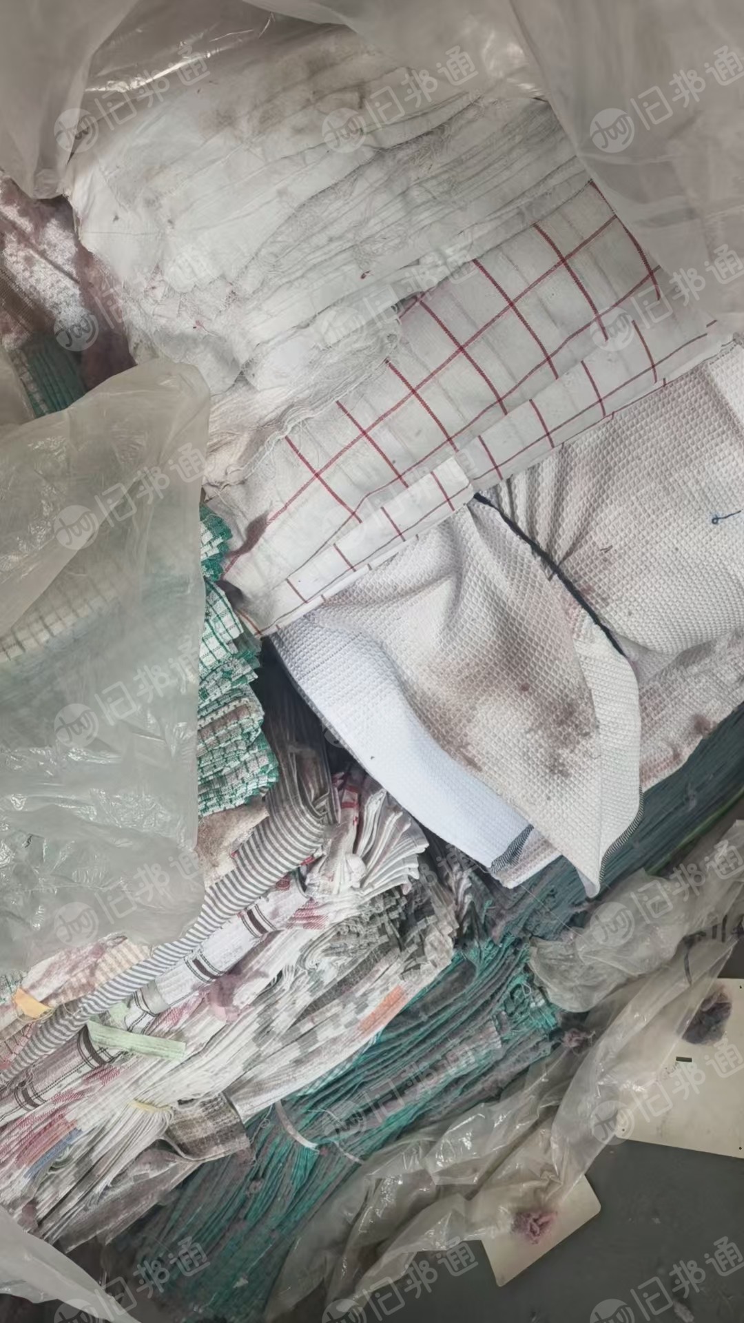 出售库存毛巾，毛巾尾货，有涤棉的也有纯棉的，现货10吨左右