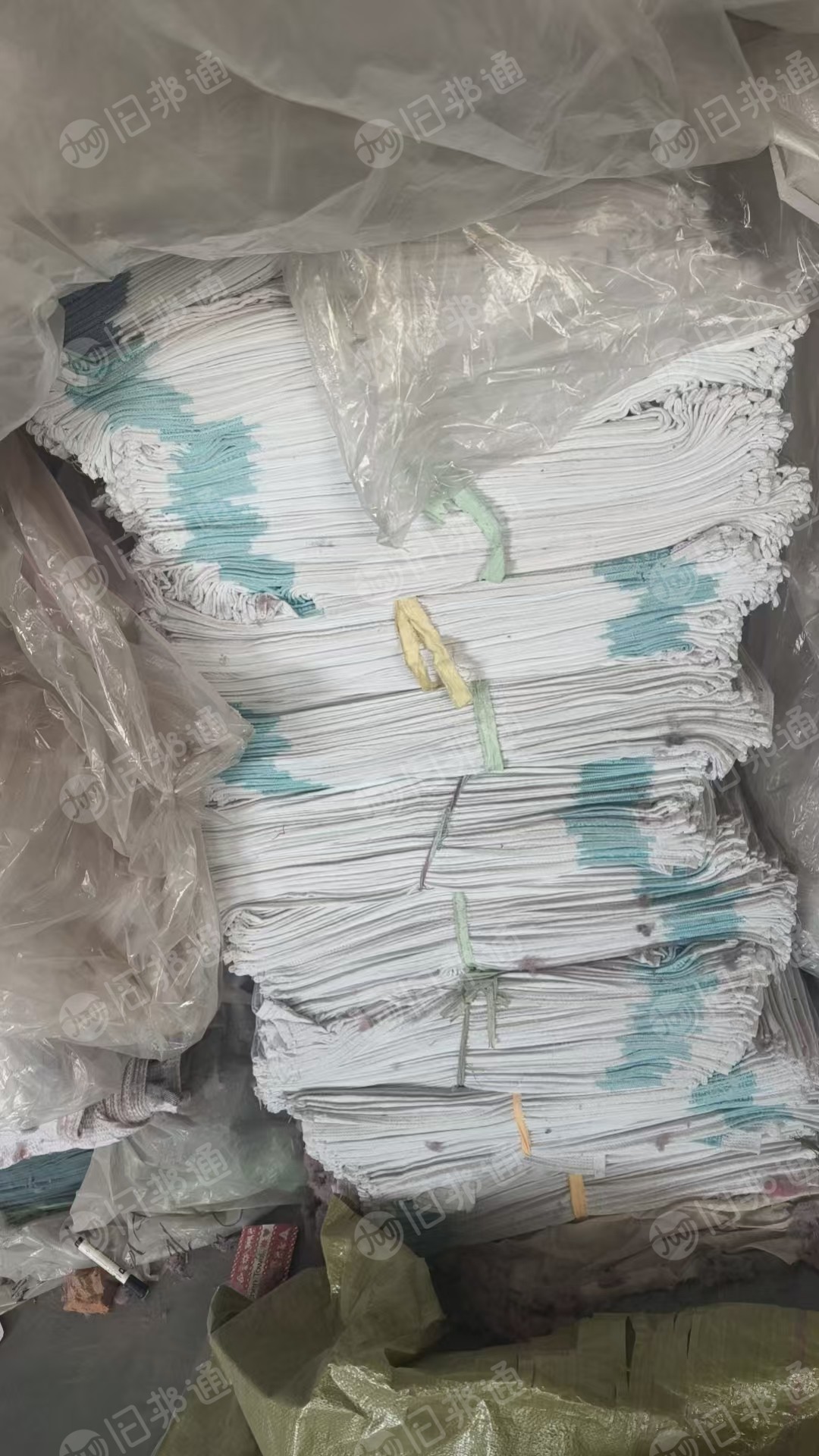 出售库存毛巾，毛巾尾货，有涤棉的也有纯棉的，现货10吨左右