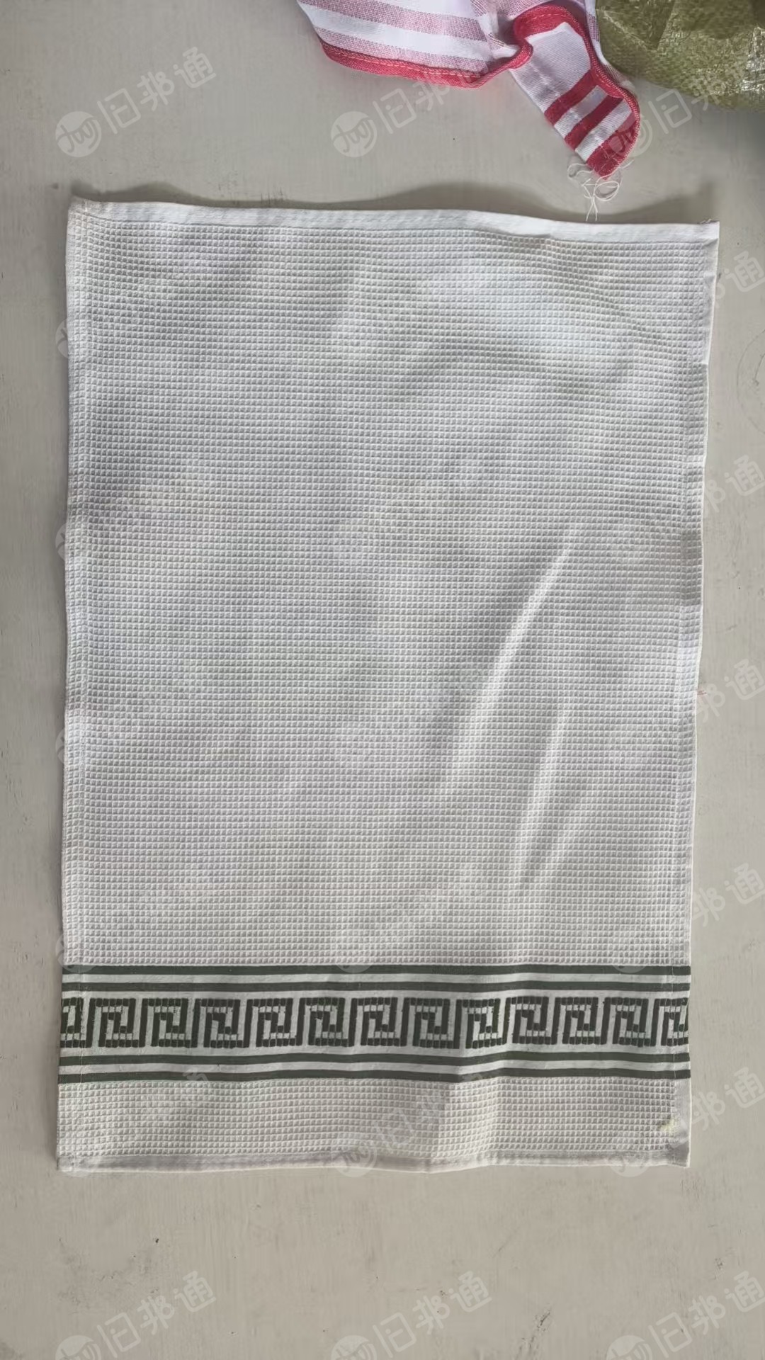 出售库存毛巾，毛巾尾货，有涤棉的也有纯棉的，现货10吨左右