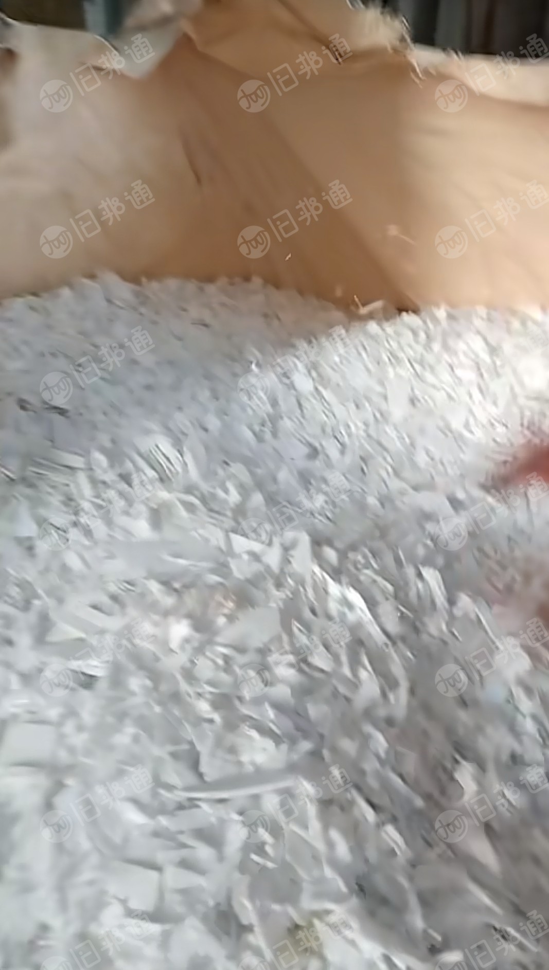 出售无字涂料桶破碎料