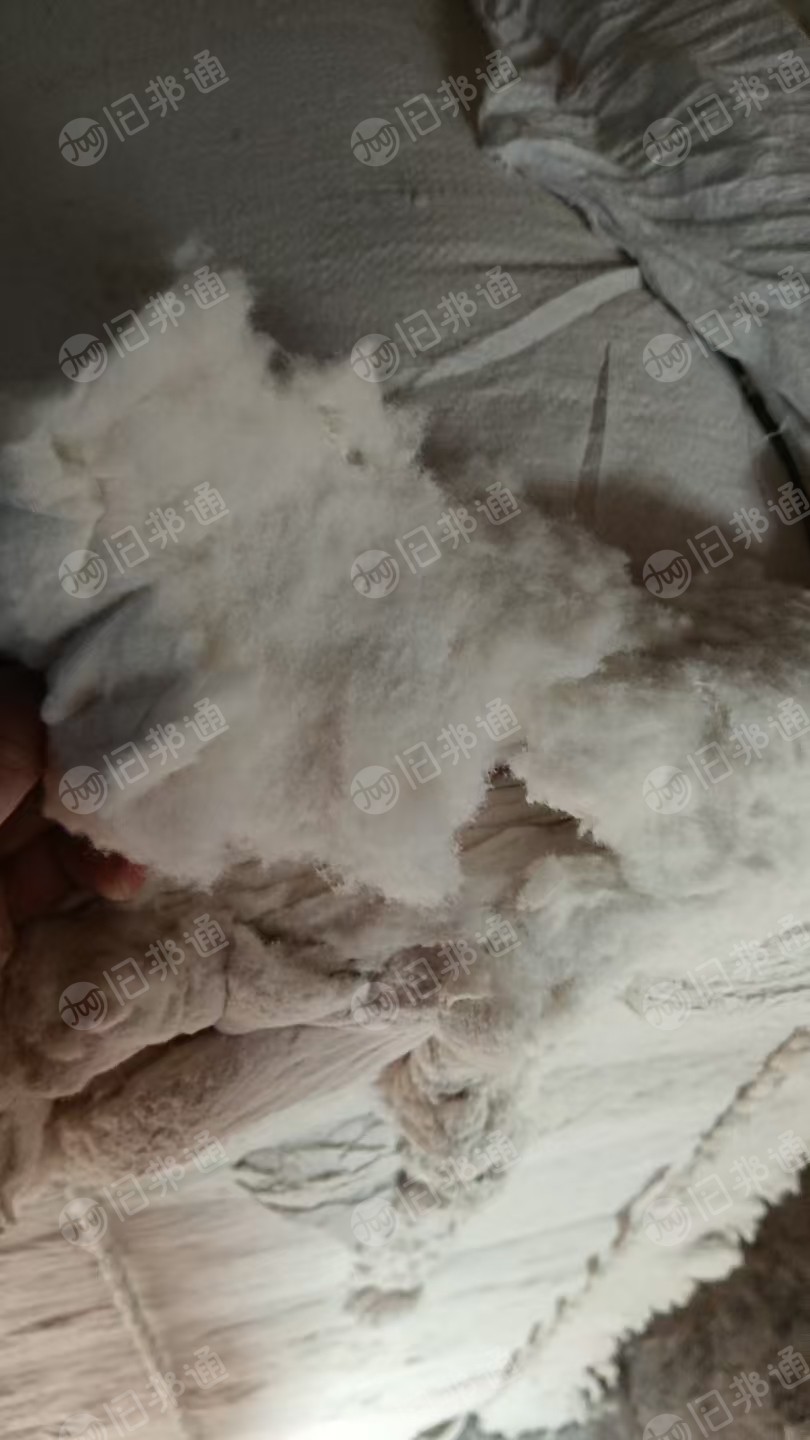 长期出售纺织厂下脚料，棉短绒，纯棉废毛，现货有13米一车，货在浙江金华