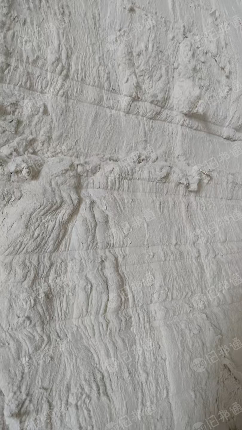 长期出售纺织厂下脚料，棉短绒，纯棉废毛，现货有13米一车，货在浙江金华