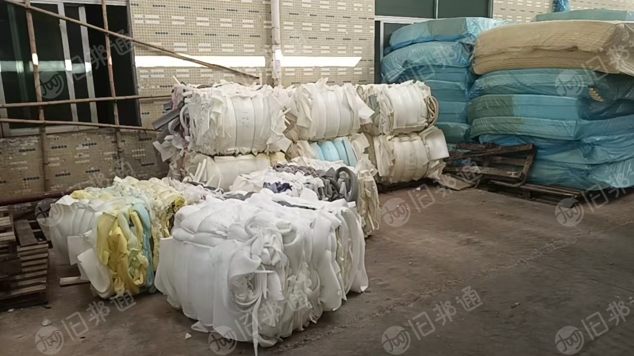 海绵厂长期出售家具海绵边角料，废海绵，月供10吨左右，厂在广东惠州
