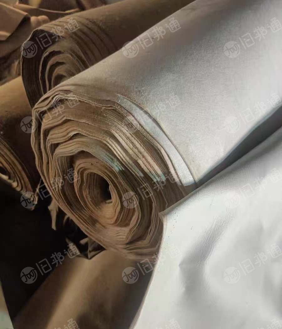 出售库存皮革，PVC皮革，基本是浅色，毛底，现货有20吨左右，货在山东潍坊