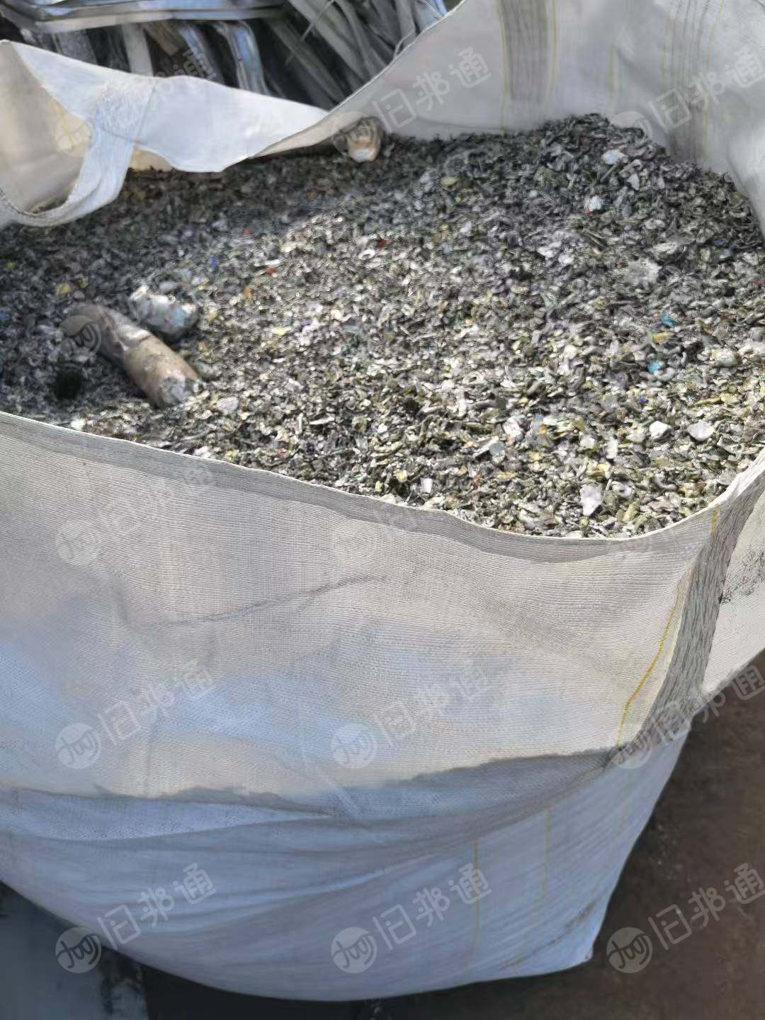 出售生活杂铁和花盒破碎下来的破碎铝