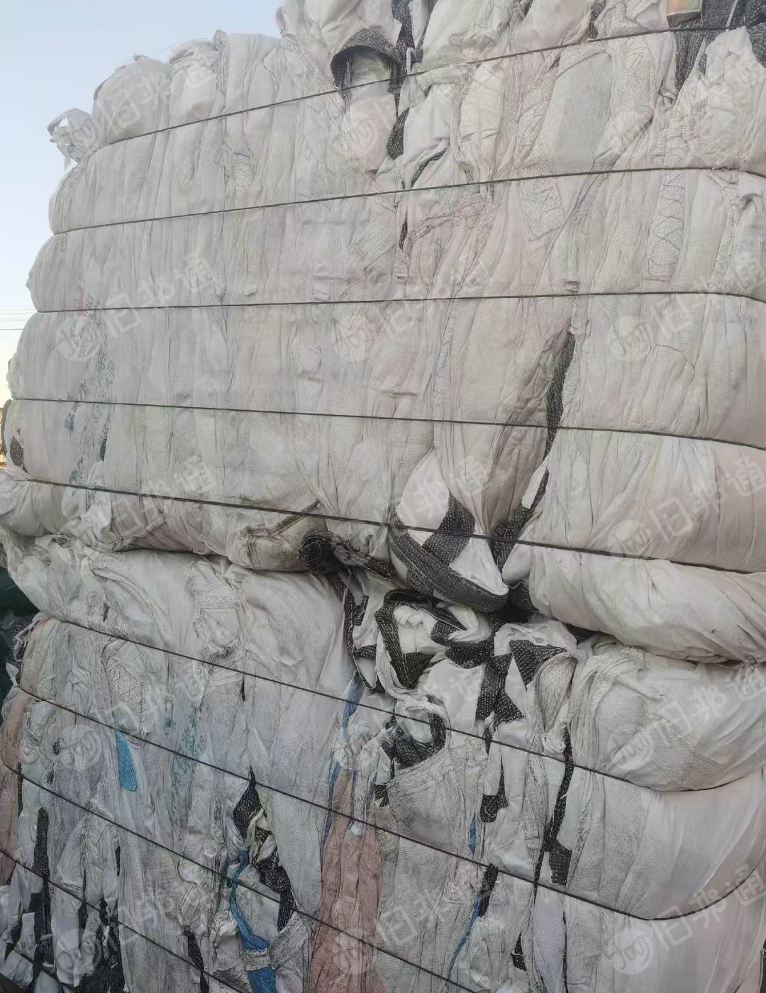 出售二白吨包废料，现货够车