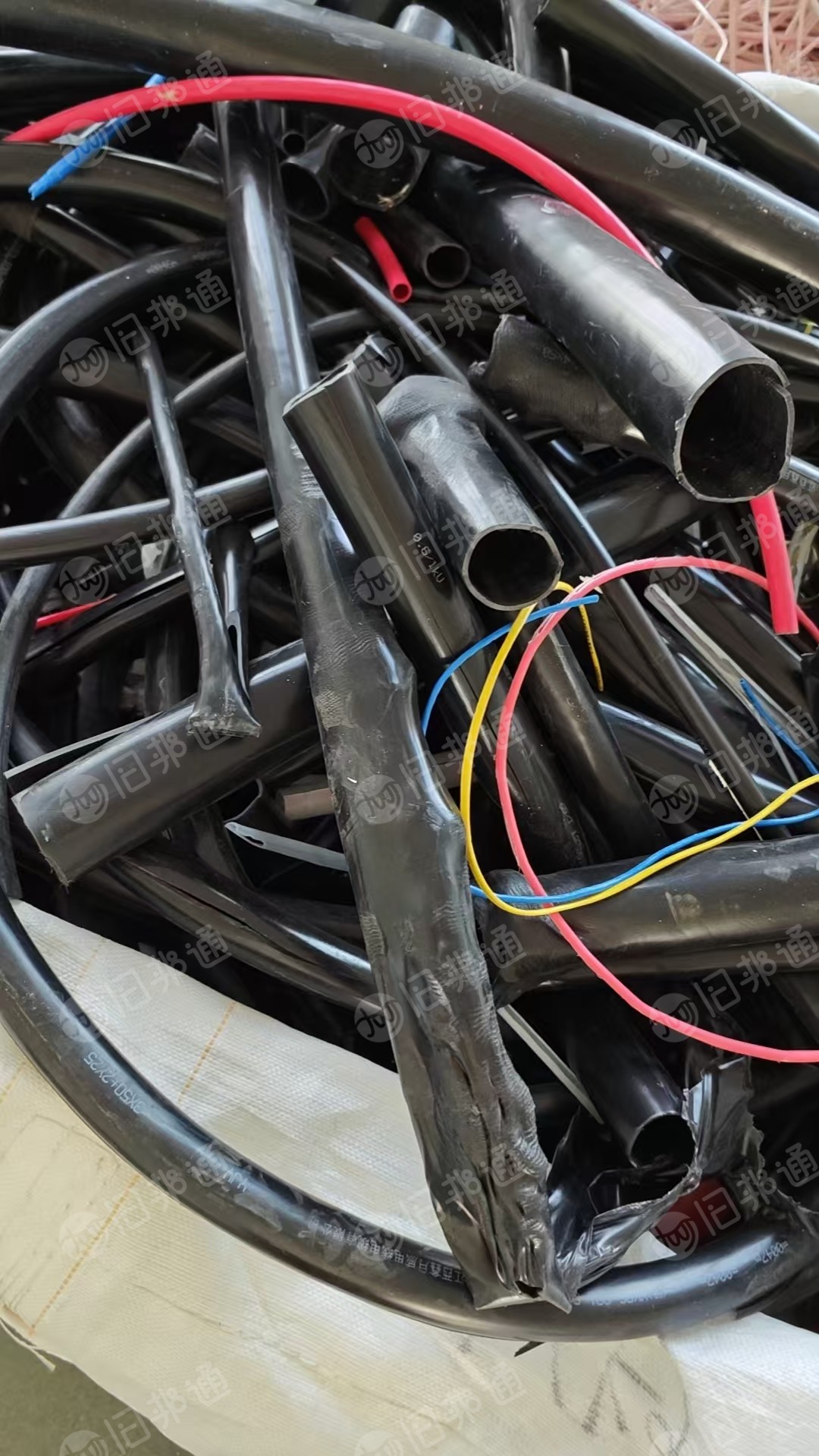 出售废旧电缆皮废料，长期有货