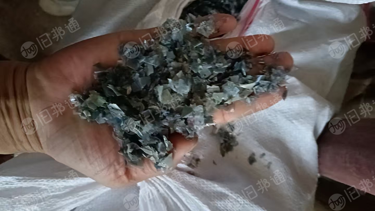 出售PVC铝材膜破碎料，水粉的，月供10吨