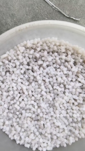 出售珍珠棉颗粒，有黑色的，有大白的，过80目，各10吨