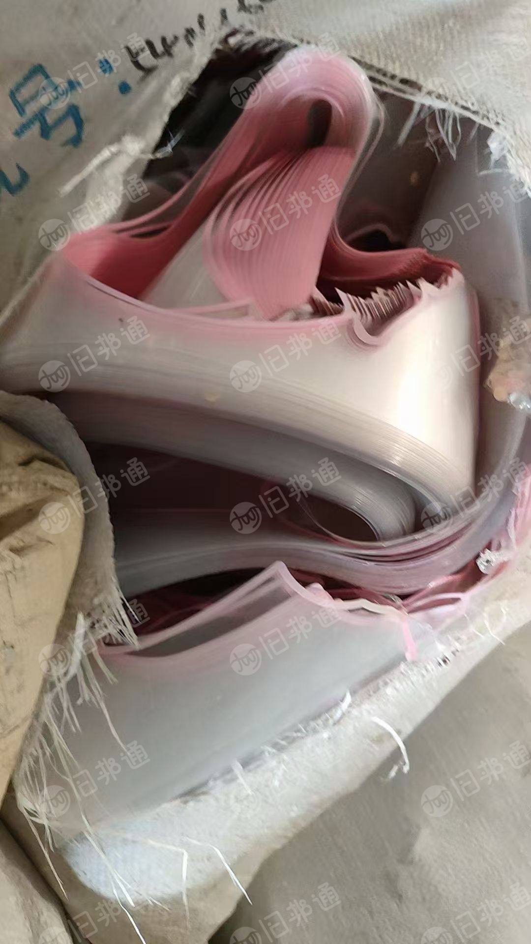 求购PET油墨印刷料，PET带油墨，包装厂下来的，月需量大