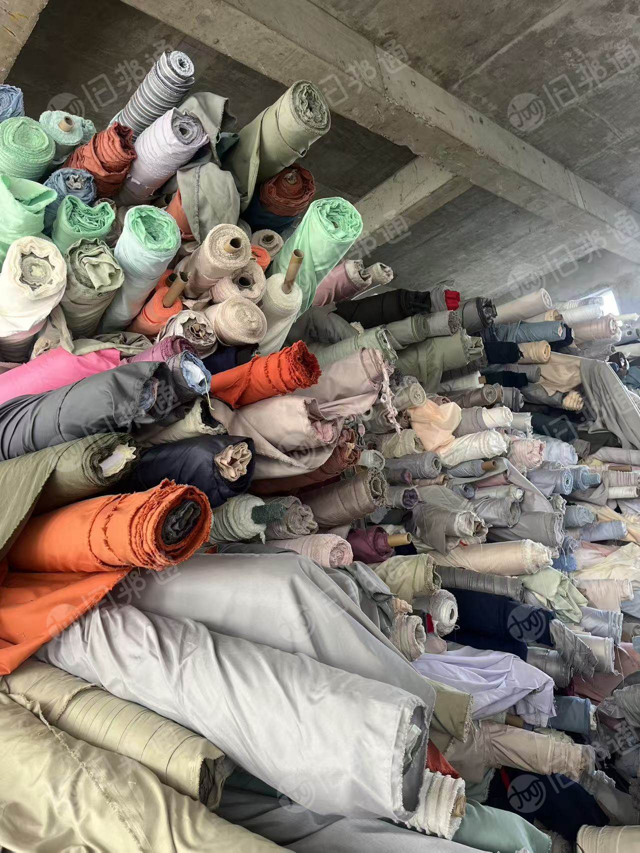 高价回收，雨伞布，窗帘布，广告布，染色小卷，长期大量收购