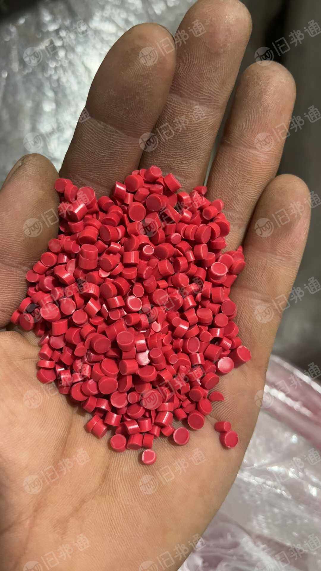 出售软质PVC颗粒，电缆颗粒，电线皮颗粒，可注塑