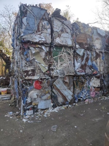 出售铁皮压块，铁皮棉花包，现货30多吨