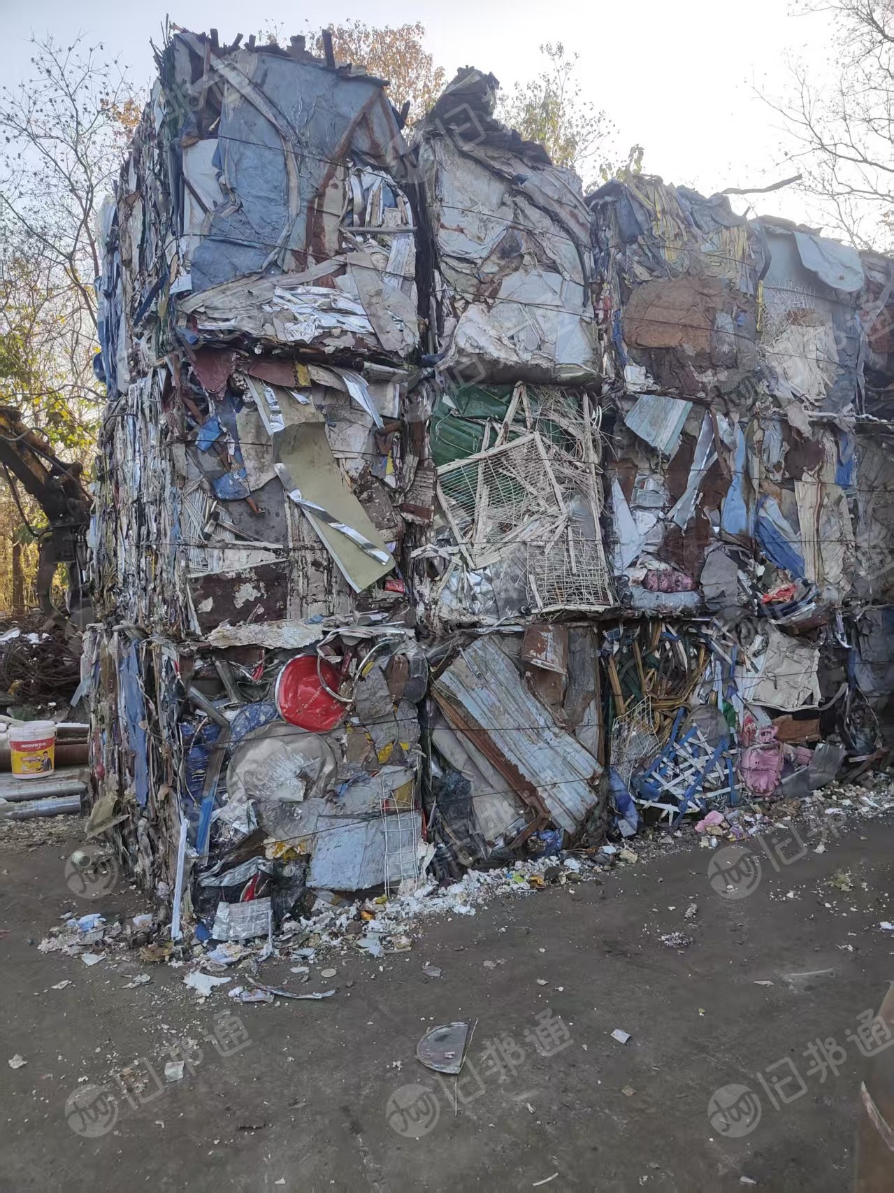 出售铁皮压块，铁皮棉花包，现货30多吨