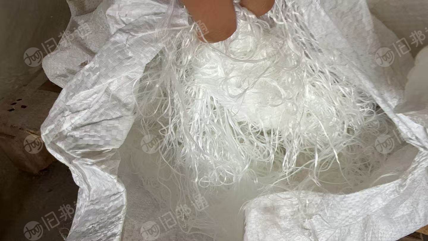 纺织厂长期出售涤纶废丝，现货有1吨多，年底会开始大量生产，在江苏南通
