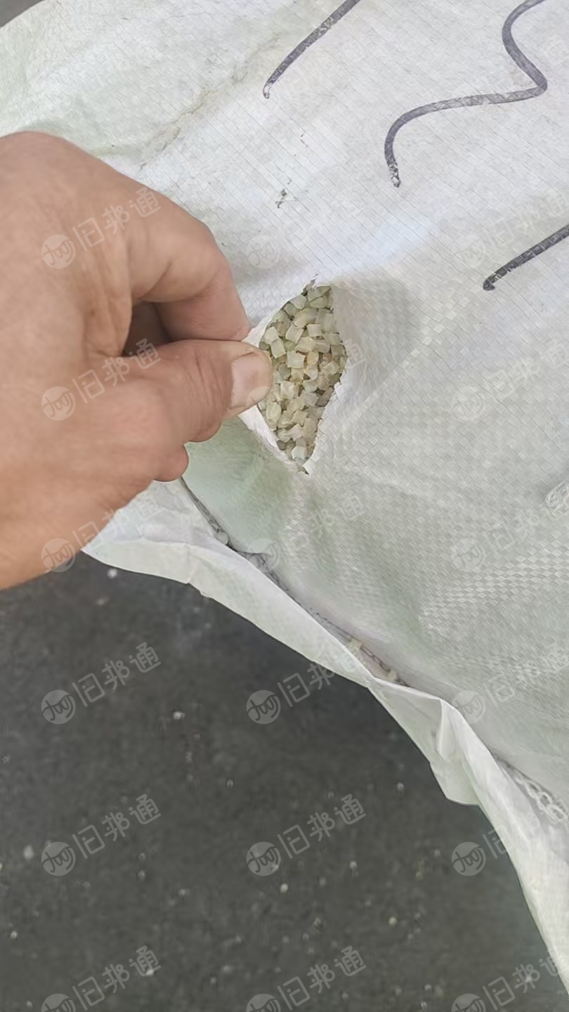 出售尼龙机头料，单6双6都以后，也有部分水口料，统货一起有20吨