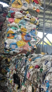 出售花乙、白乙混打的压包料，月供100吨