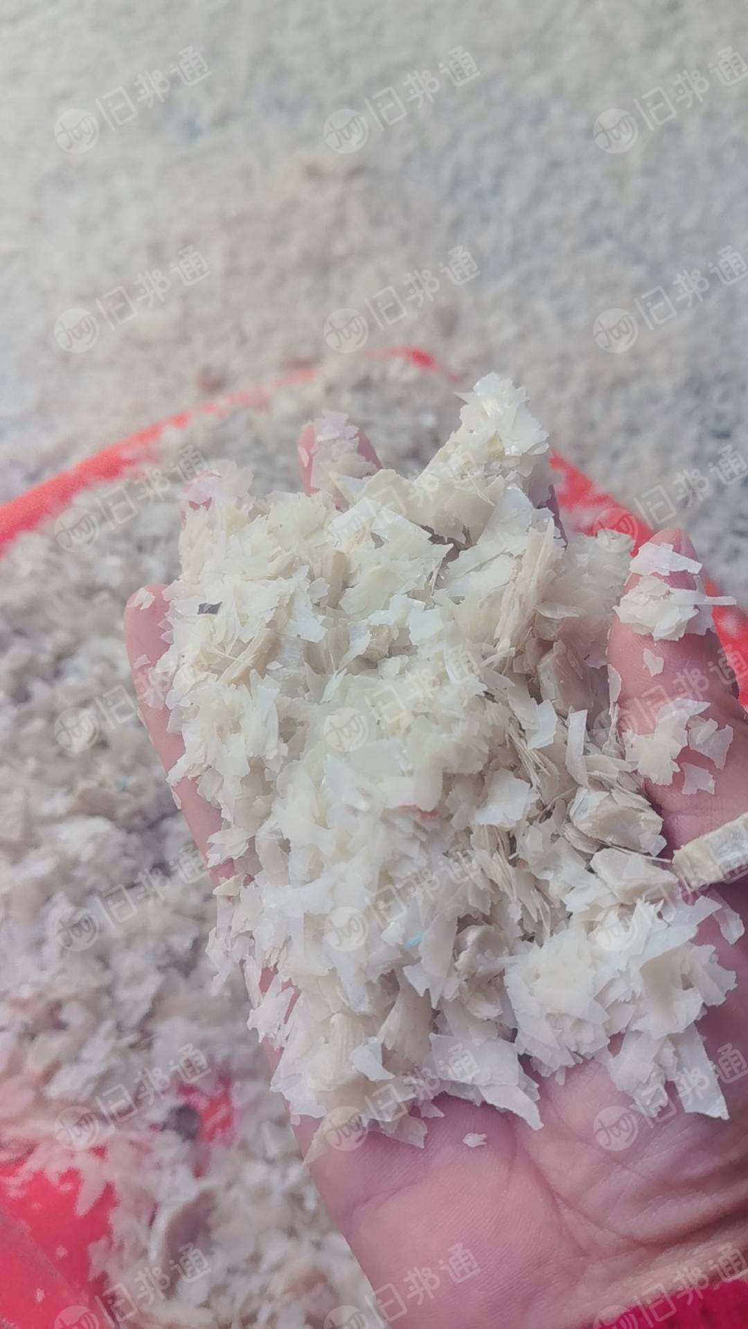 长期出售光伏板ABS粉碎料，一级ABS光伏板破碎料，二级ABS光伏板破碎料都有