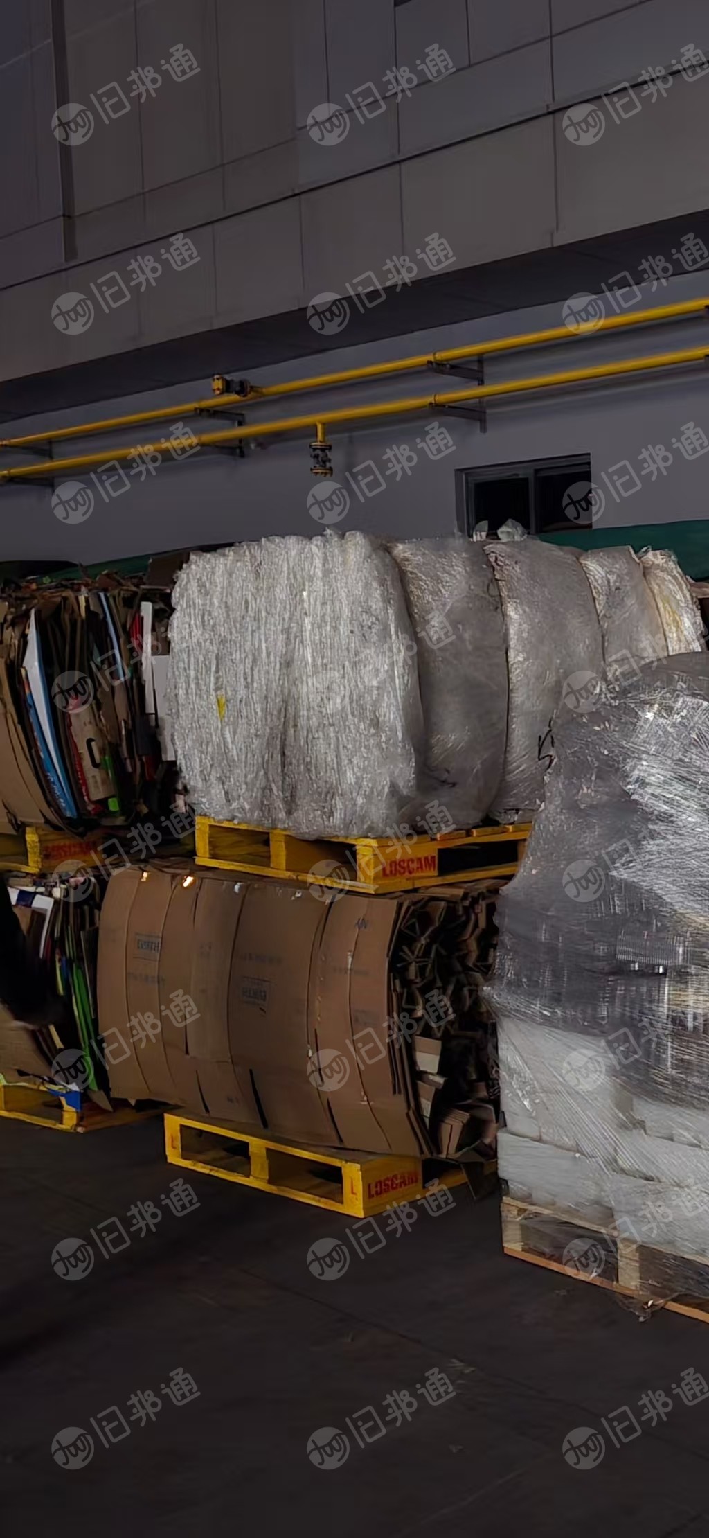 出售高压缠绕膜废料，是超市和仓库这边下来的，直接压包，月供十几吨