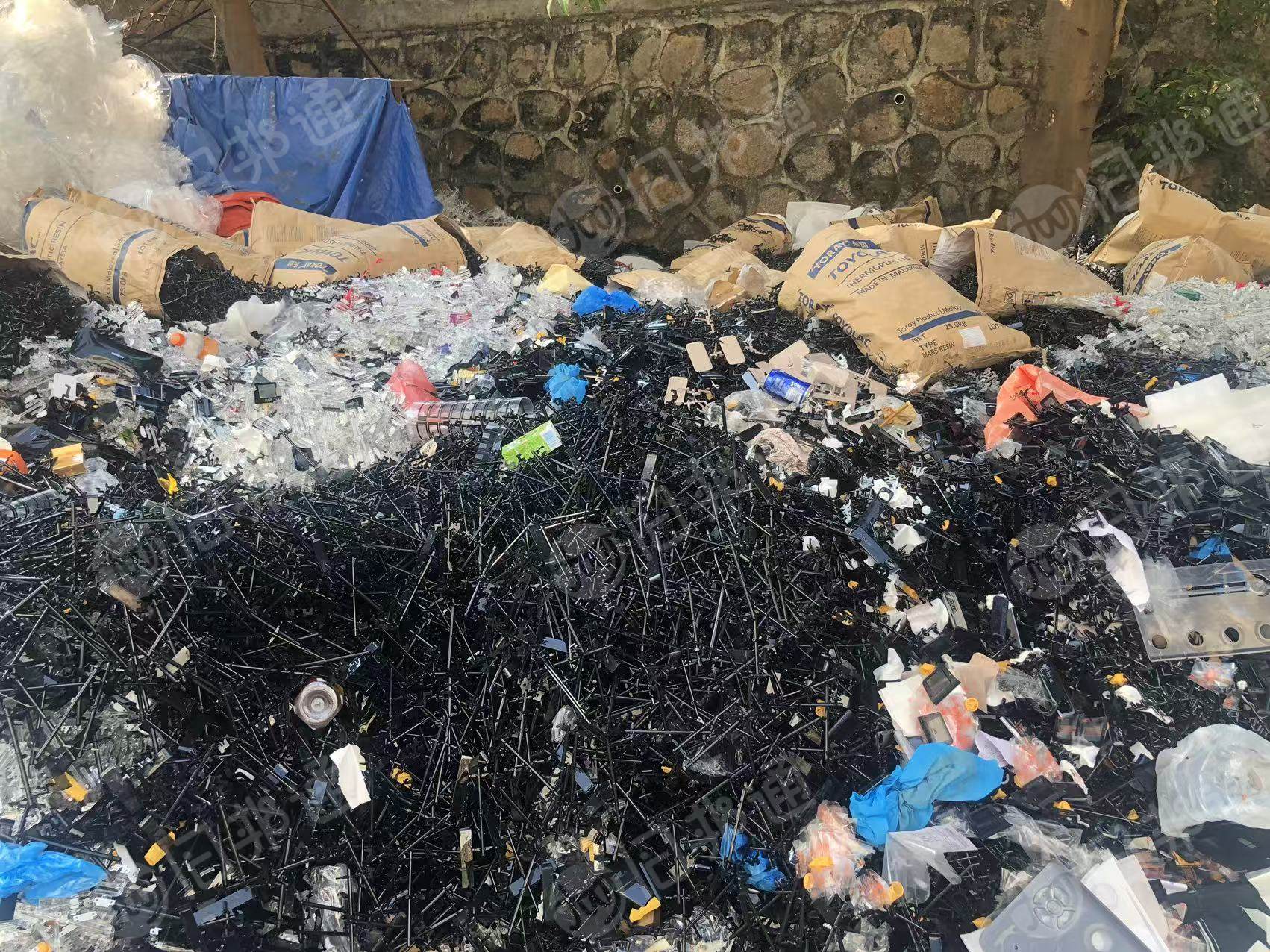 出售ABS和PC废料，注塑厂下来的，统货出，月供10/20吨