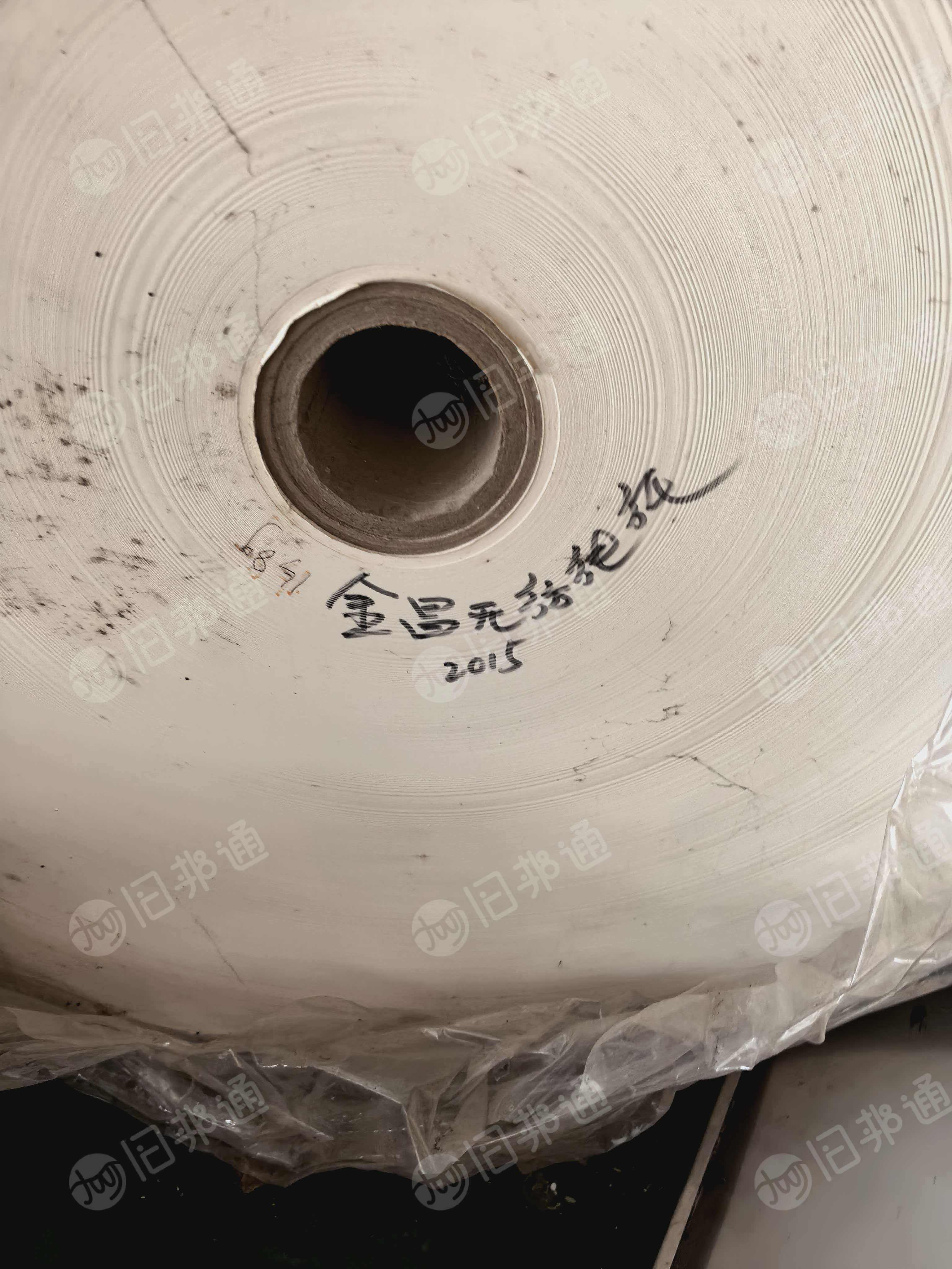 出售一批卷筒装饰纸，216克