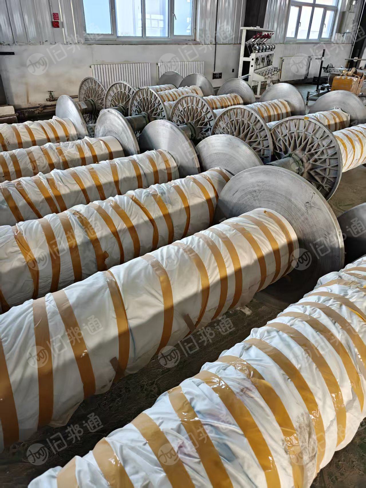 厂倒闭了处理库存丝线，半光丝线，连轮盘一起卖，在新疆和田