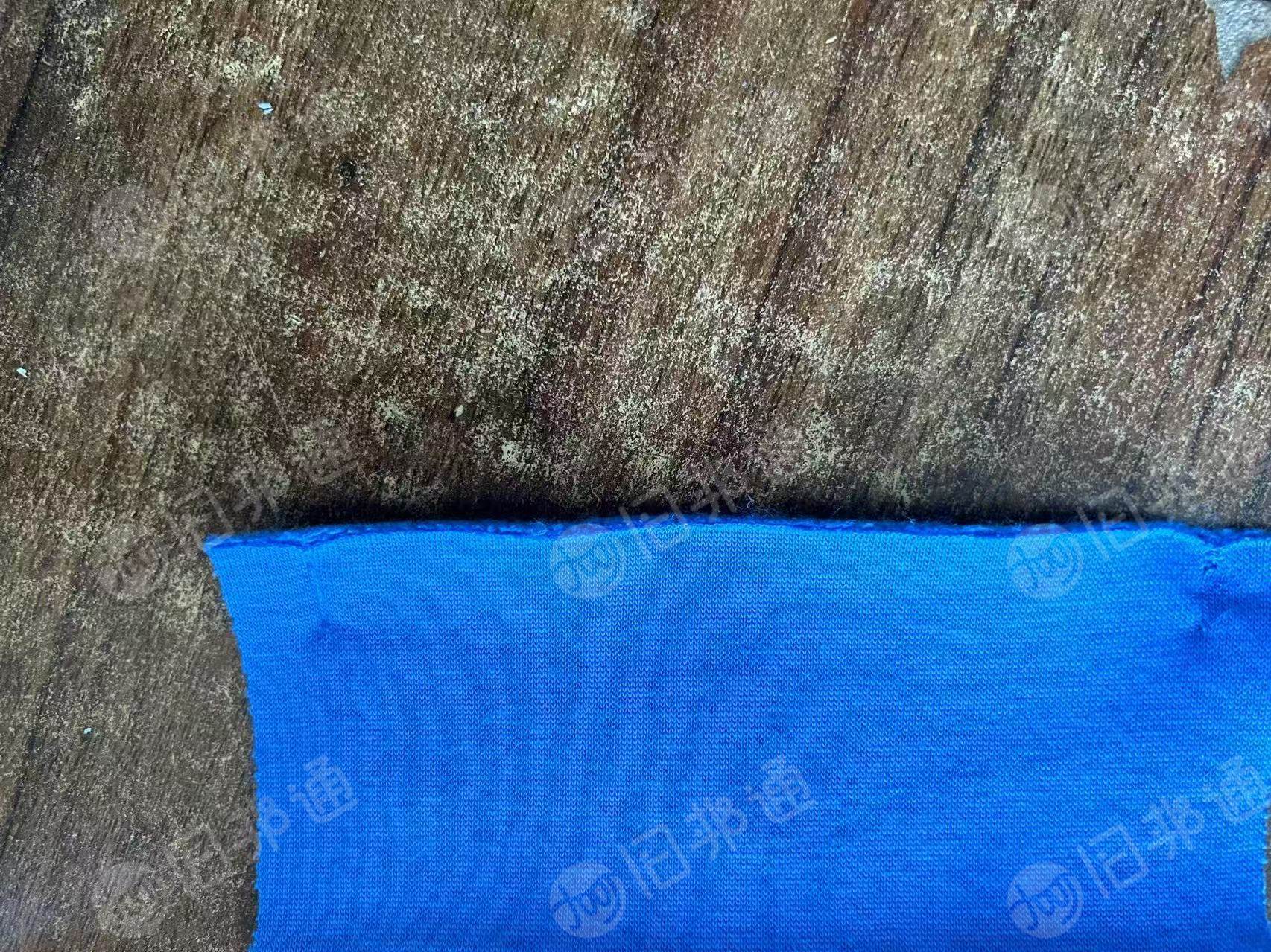 厂家长期出售库存布，CVC无弹卫衣绒克重278GSM，门幅173cm，现货1吨多，在浙江绍兴