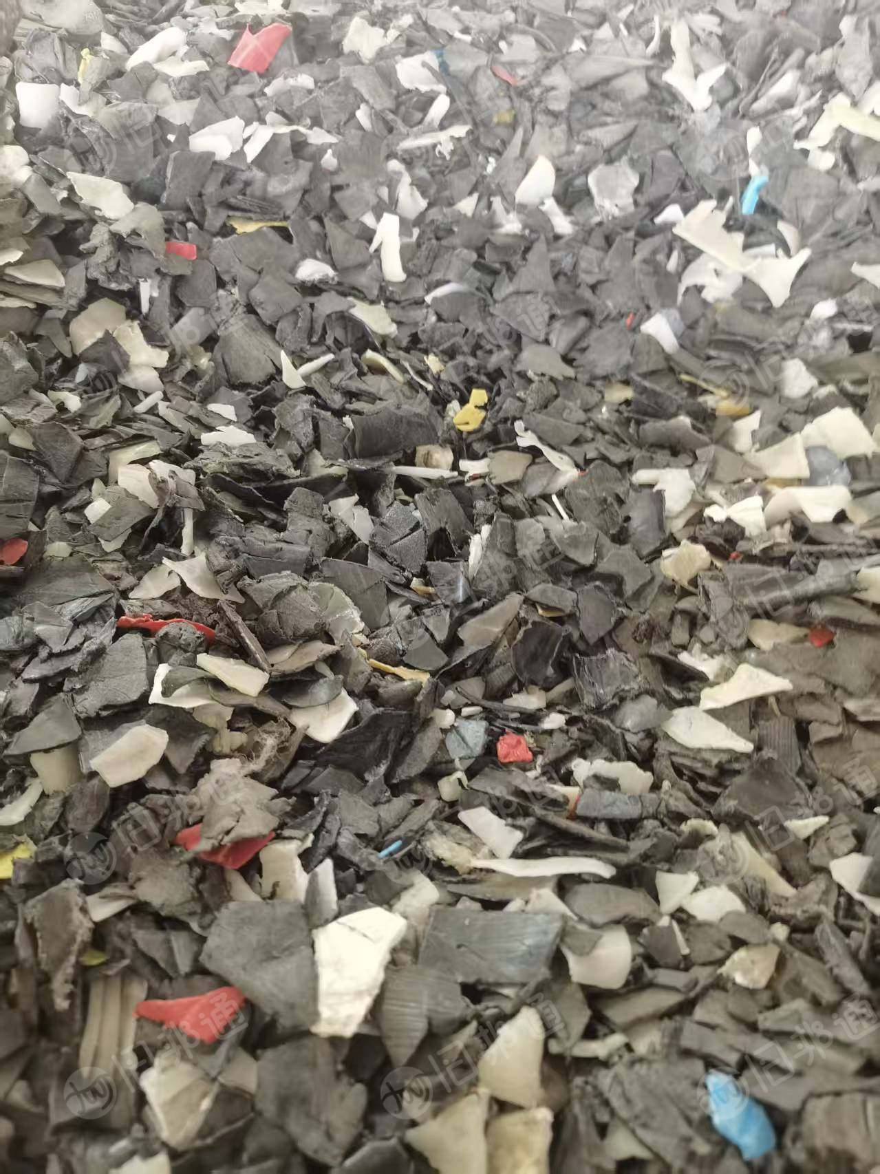 出售PP汽车内饰破碎料，清洗甩干，全漂，每个月一两百吨