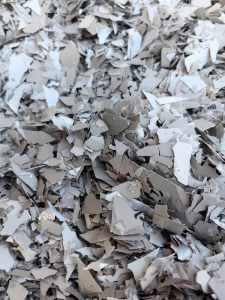 出售PETG家具膜破碎料，杂色白色都有