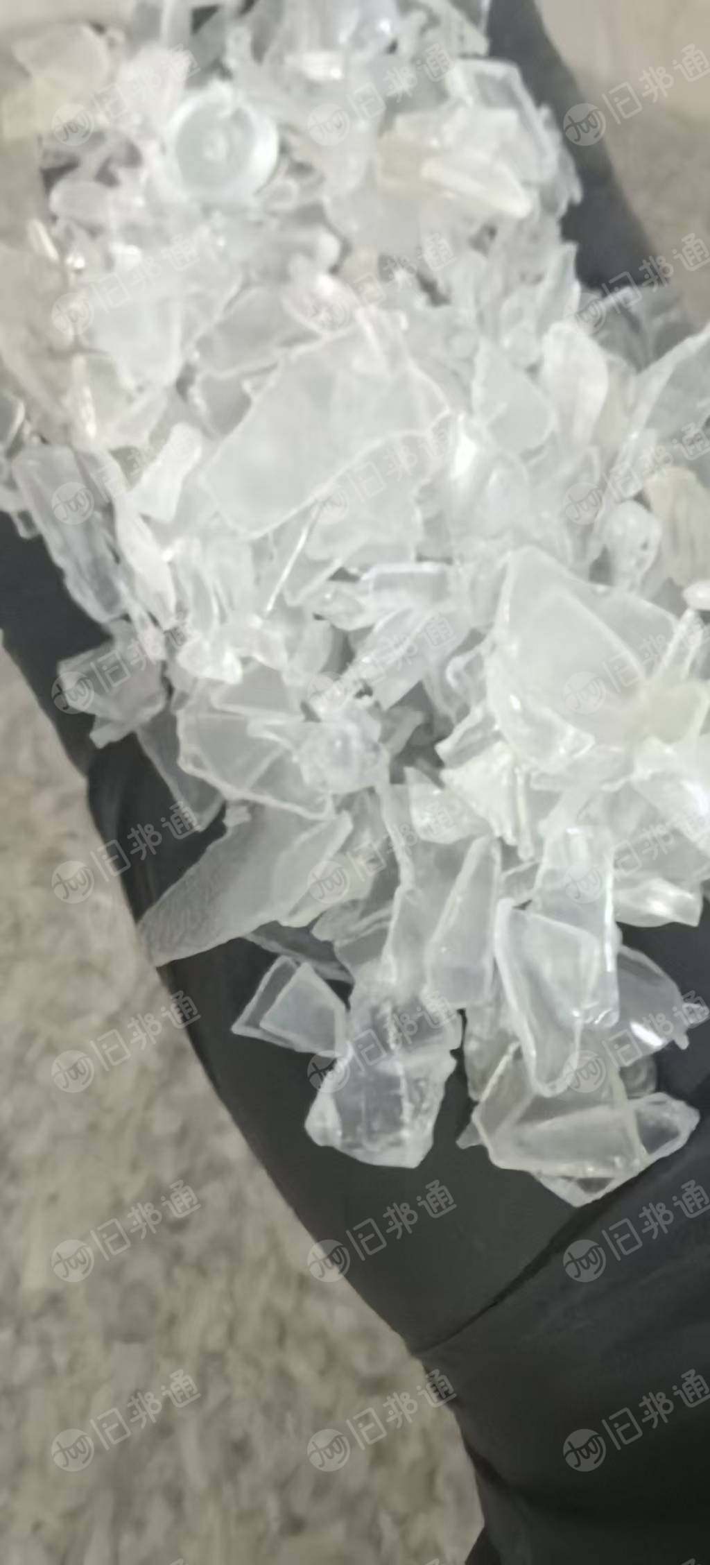出售透明PC破碎料,社会料电表壳水杯板材等混打,清洗甩干