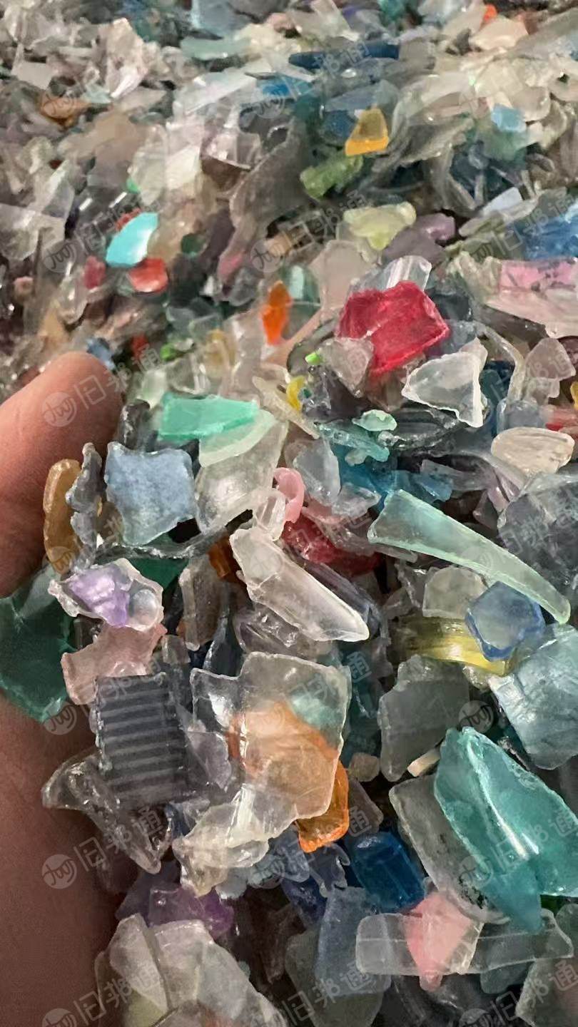 出售各种PC破碎料，白色面板破碎料，透明PC破碎料，色透PC破碎料，长期有货