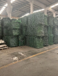 出售光伏厂PET打包带废料，现货9.6一车