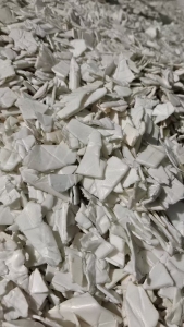 出售涂料桶破碎料，无字的全漂的，现货30/40吨