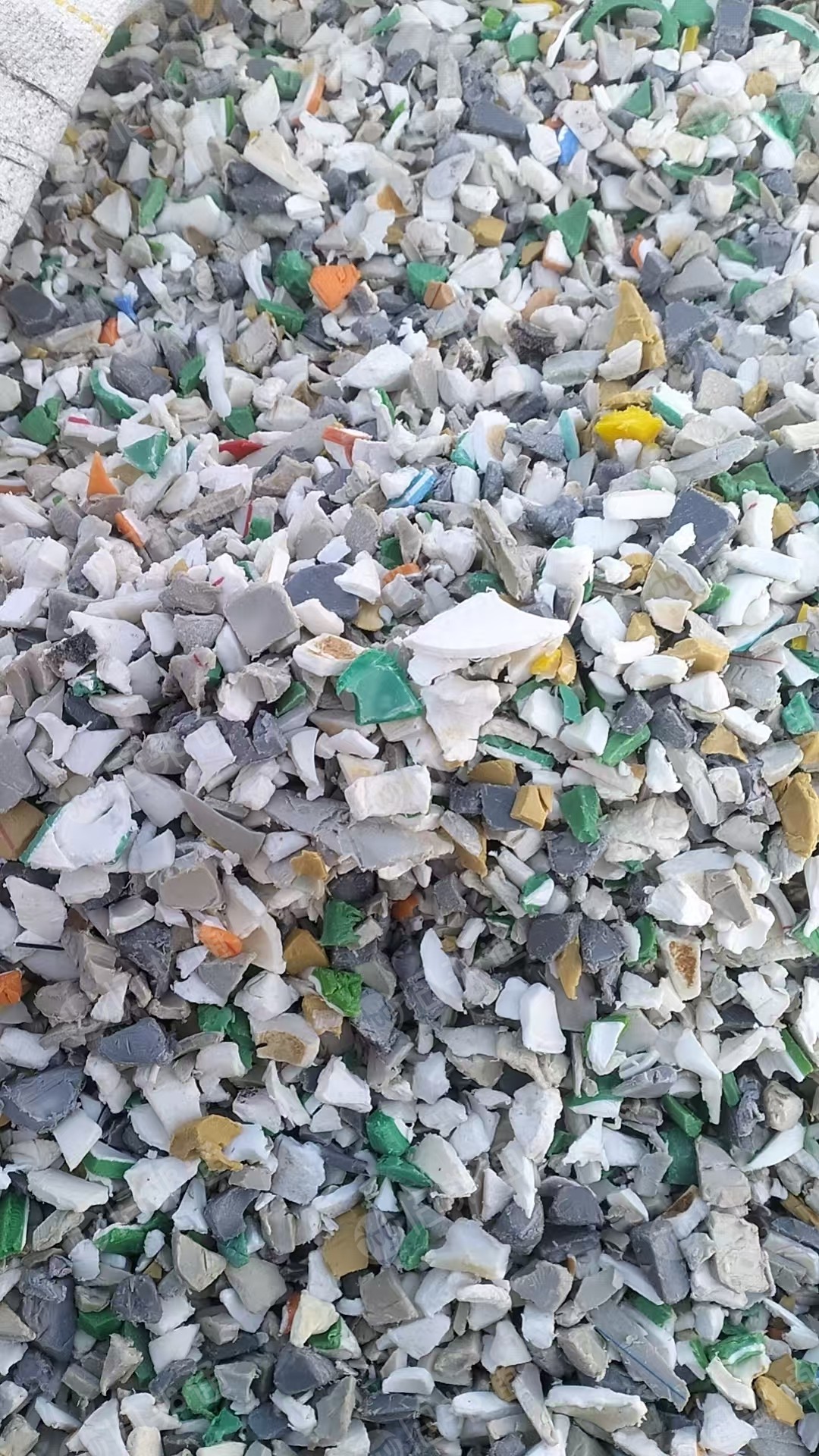 出售PPR破碎料,杂色的,不带胶,水破的,现货十几吨