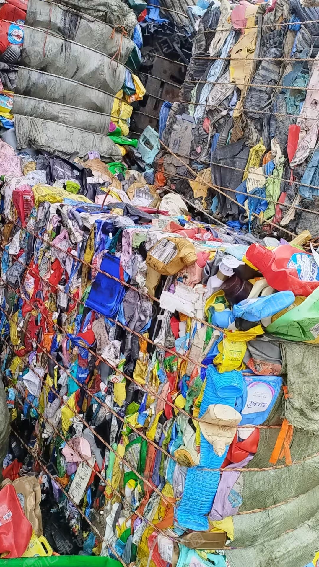 长期出售大小白压块，花乙压块，现货够挂