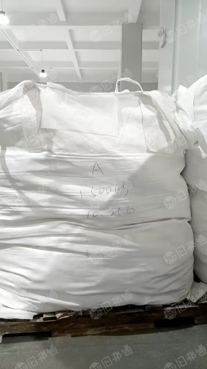 出售二手吨包，全部都是装颗粒下来的规格1*1.1的，现货300只左右