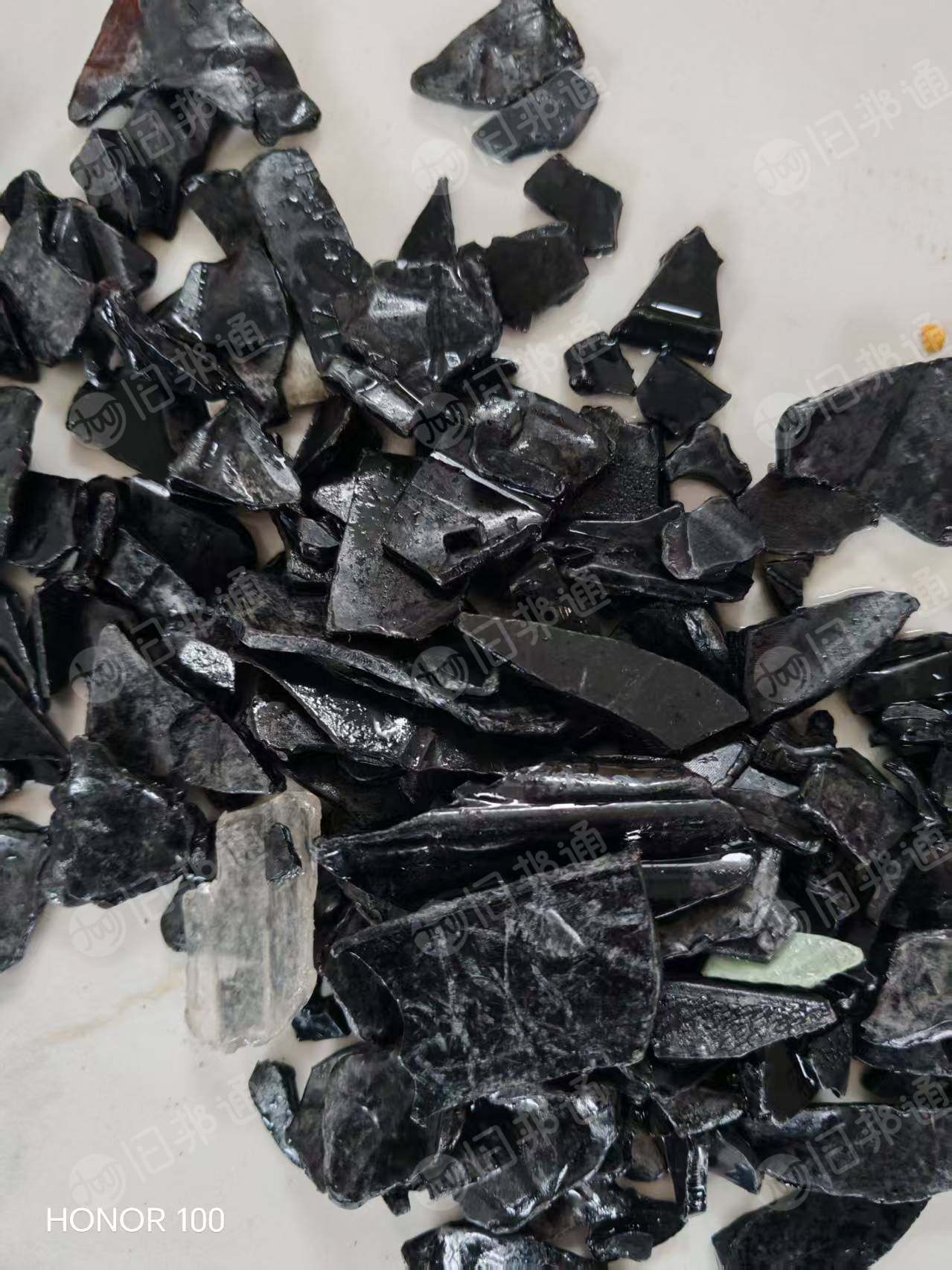 长期出售pc大灯破碎料，冲击17左右，现货够车