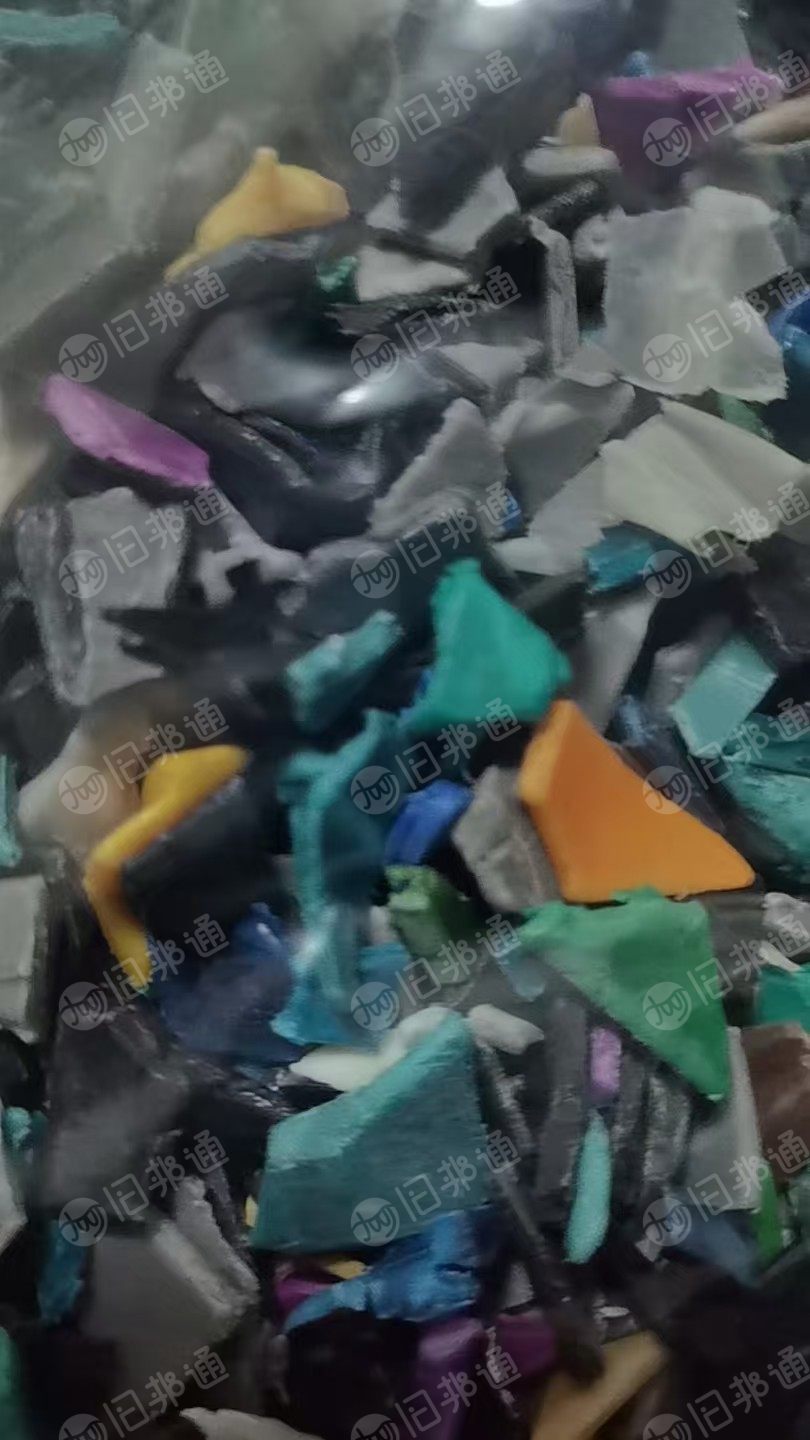 长期出售pp美缝胶管破碎料，蓝红白杂色等都有