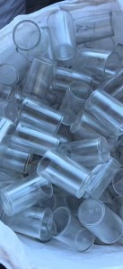 厂家出售pet水杯废料，全部是中带装的