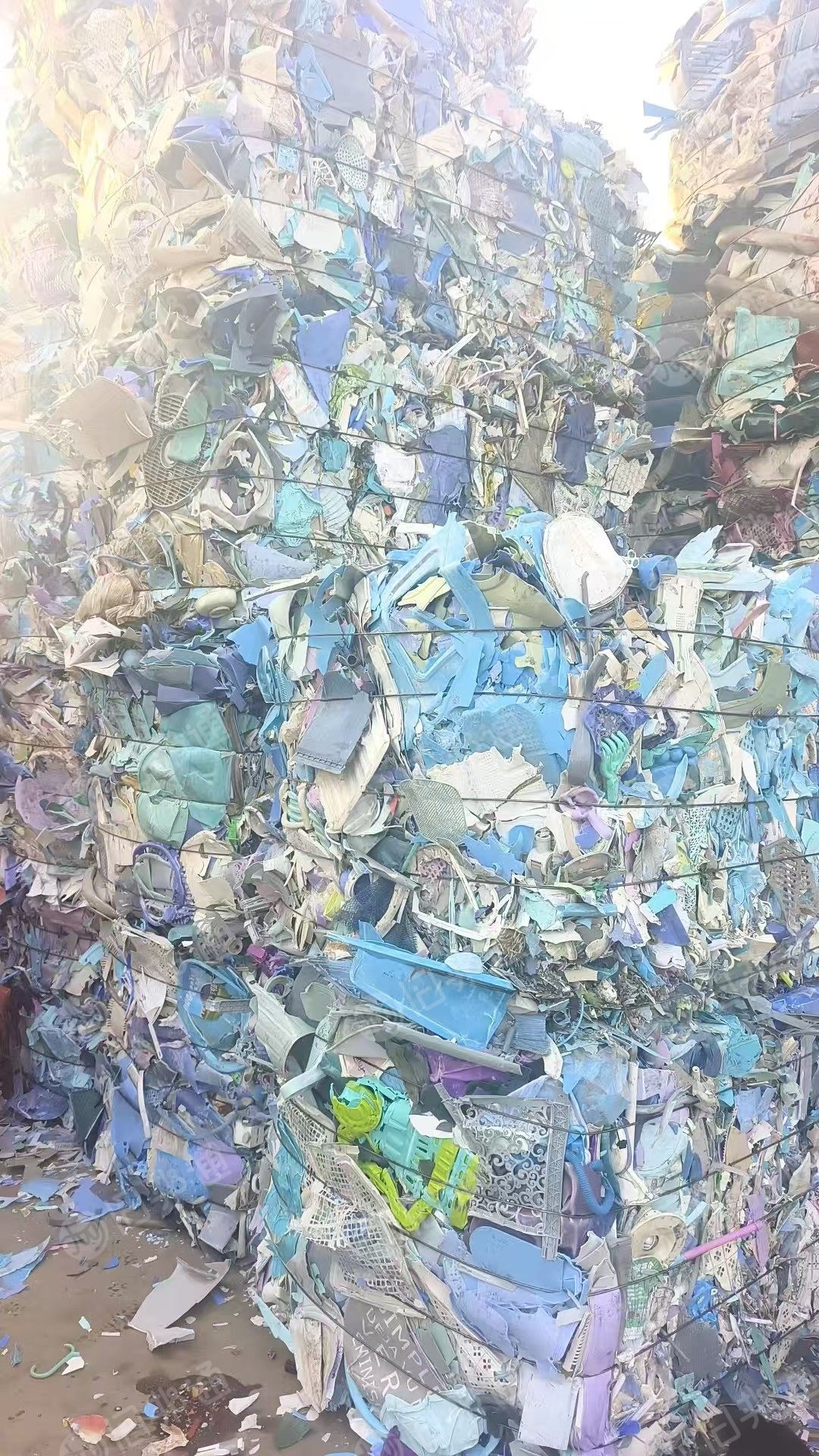 长期出售分色丙压块，红蓝丙压块，现货10多吨