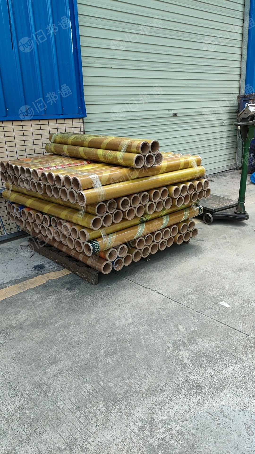 出售二手纸管废料，规格内径76、厚度10，长128，现货十多吨