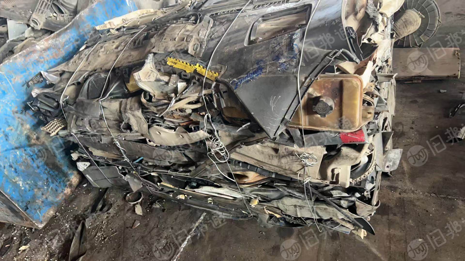 出售汽车拆解塑料压块，保险杠内饰等，月供45吨